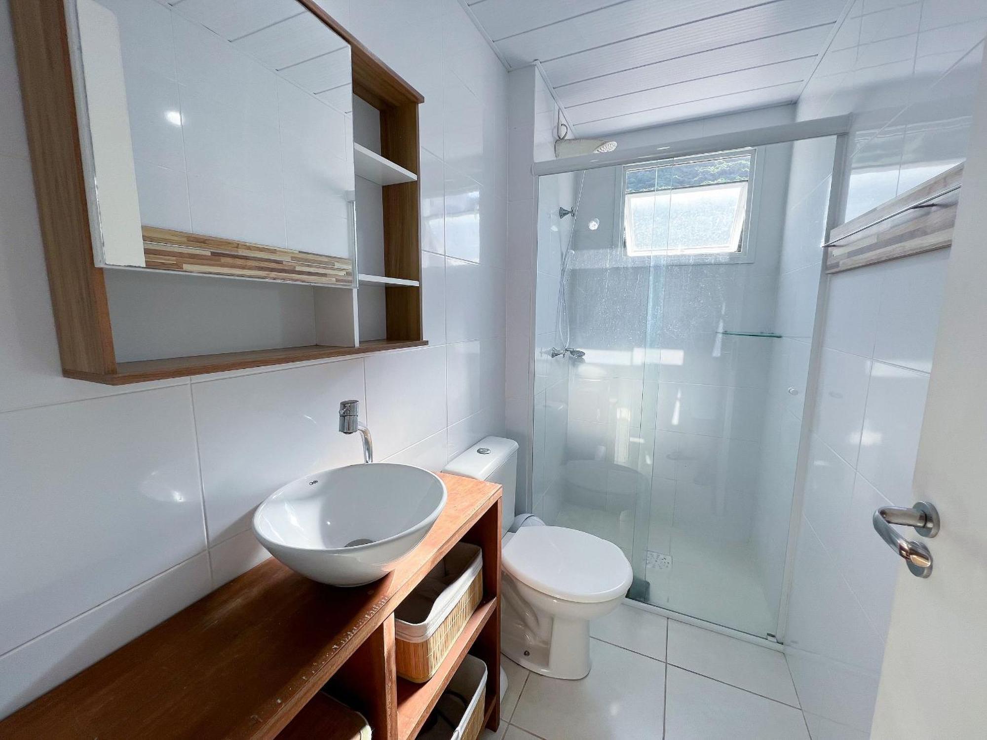 Ape Com A/c, Garagem E Piscina Em Canasvieiras Apartamento