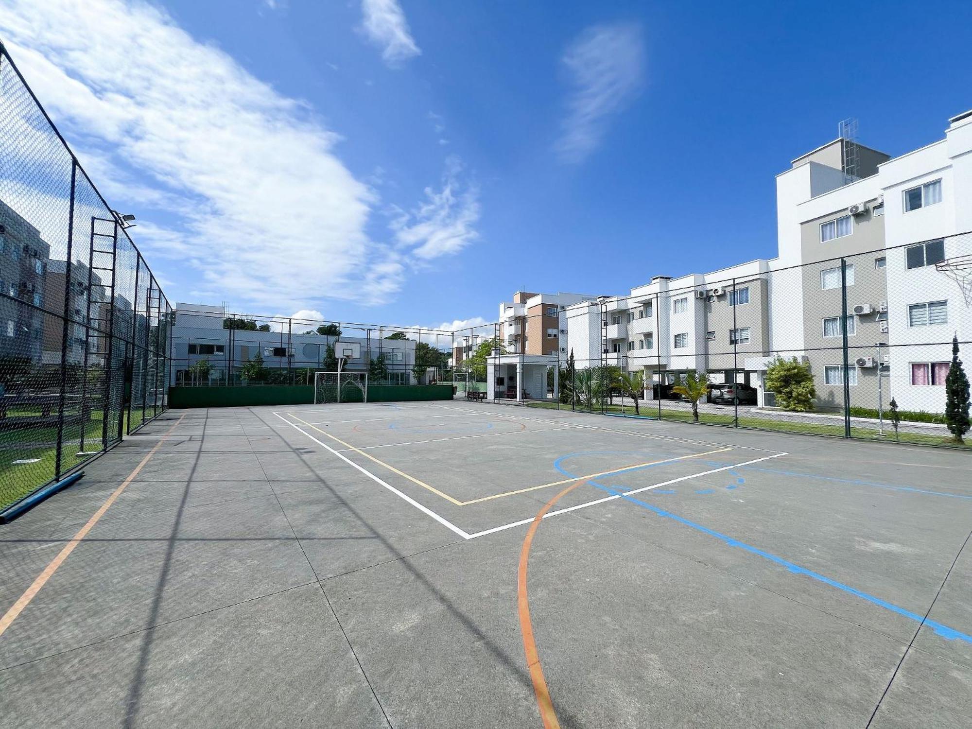 Apartamento Ape Com A/c, Garagem E Piscina Em Canasvieiras *